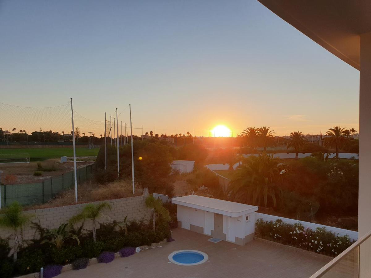 Sunset Condominium Lagos Buitenkant foto